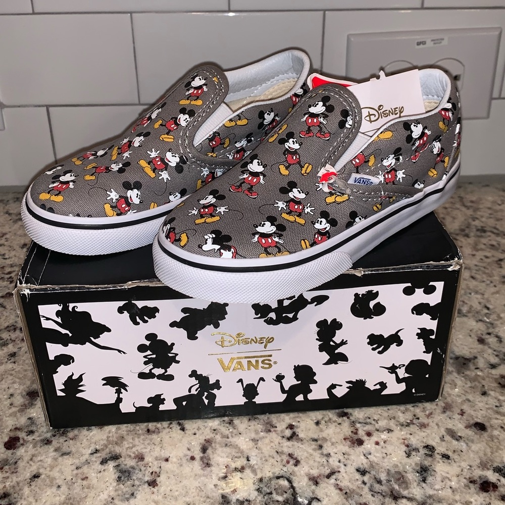 Limited Edition - Mickey Mouse Vans